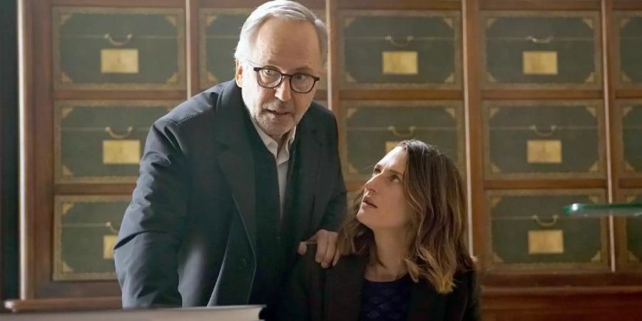 Literaturkritiker Jean-Michel (Fabrice Luchini) liefert sich mit Josephine (Camille Cottin) amüsant-bissige Wortgefechte. Foto: -/Neue Visionen Filmverleih/dpa