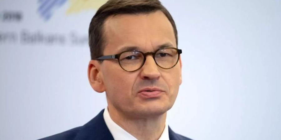 Mateusz Morawiecki, Ministerpräsident von Polen, spricht auf einer Pressekonferenz beim Westbalkan-Gipfel im Juli 2019. Foto: Monika Skolimowska/zb/dpa