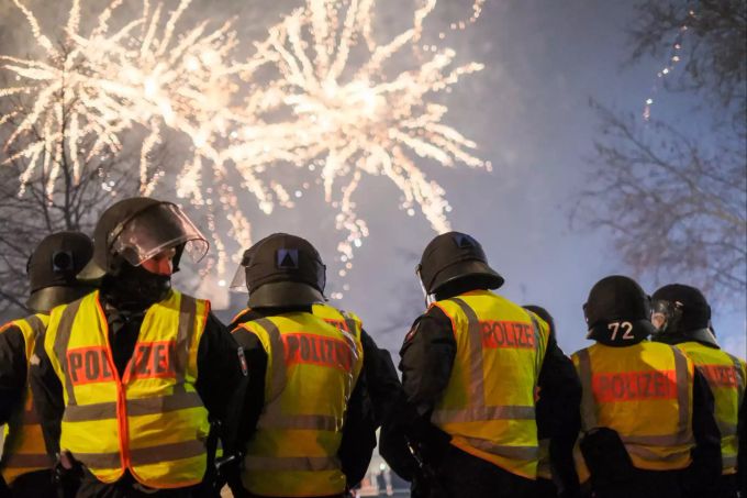 Wie gross die Feinstaub-Belastung in den Feuerwerk-Verbotszonen ist, ist unklar. feuerwerk silvester