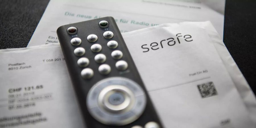 Die Serafe AG ist seit 2019 die Erhebungsstelle für die Radio- und Fernsehabgabe. Die jährliche Gebühr beträgt 335 Franken.