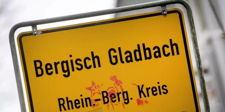 Fotos und Videos vom Missbrauch sollen in Chat-Gruppen mit bis zu 1800 Mitgliedern verbreitet worden sein. Foto: Federico Gambarini/dpa