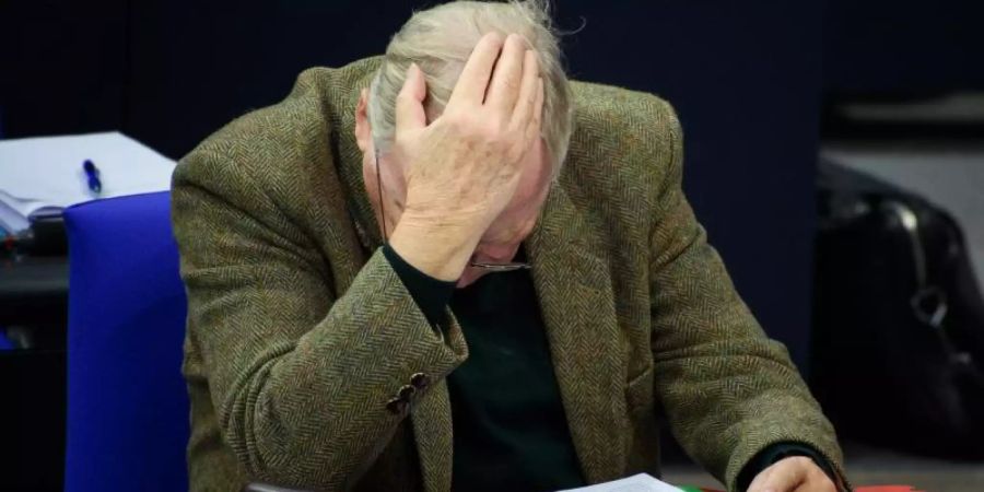Wer folgt ihm als AfD-Vorsitzender? Die Nachfolgedebatte um Alexander Gauland bringt die Partei in Turbulenzen. Foto: Gregor Fischer/dpa