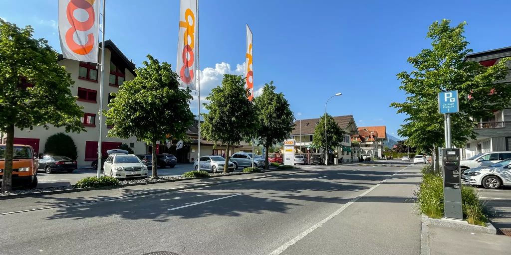 In Giswil, the Schwerzbachstrasse and Grundstrasse are being expanded