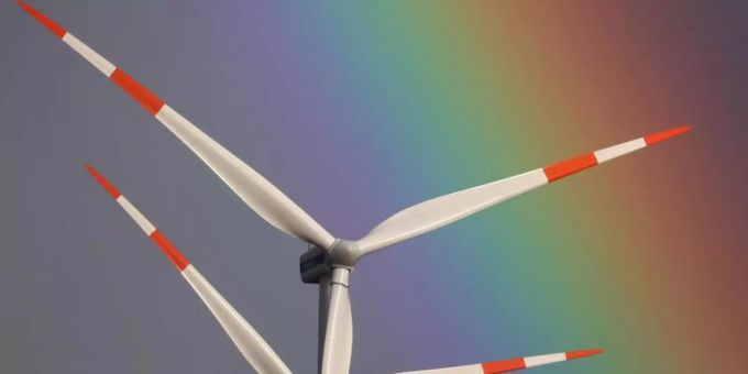Mehr als die Hälfte der Klimaschutzinvestitionen der Unternehmen floss in die Nutzung erneuerbarer Energien. Foto: Karl-Josef Hildenbrand/dpa Mehr als die Hälfte der Klimaschutzinvestitionen der Unternehmen floss in die Nutzung erneuerbarer Energien. Foto: Karl-Josef Hildenbrand/dpa