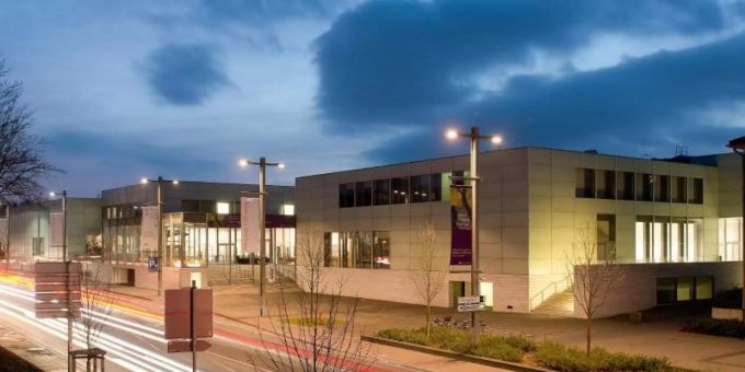 Das Museum Folkwang in Essen will 2022 sein 100-jähriges Bestehen feiern. Foto: Volker Hartmann/dpa Das Museum Folkwang in Essen will 2022 sein 100-jähriges Bestehen feiern. Foto: Volker Hartmann/dpa