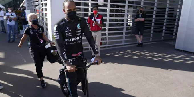 Lewis Hamilton muss sich am Sonntag beim GP von Mexiko mit Platz zwei begnügen. Lewis Hamilton