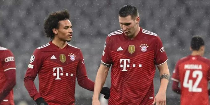 Der FC Bayern München muss auf Niklas Süle (r) verzichten. Foto: Sven Hoppe/dpa Der FC Bayern München muss auf Niklas Süle (r) verzichten. Foto: Sven Hoppe/dpa