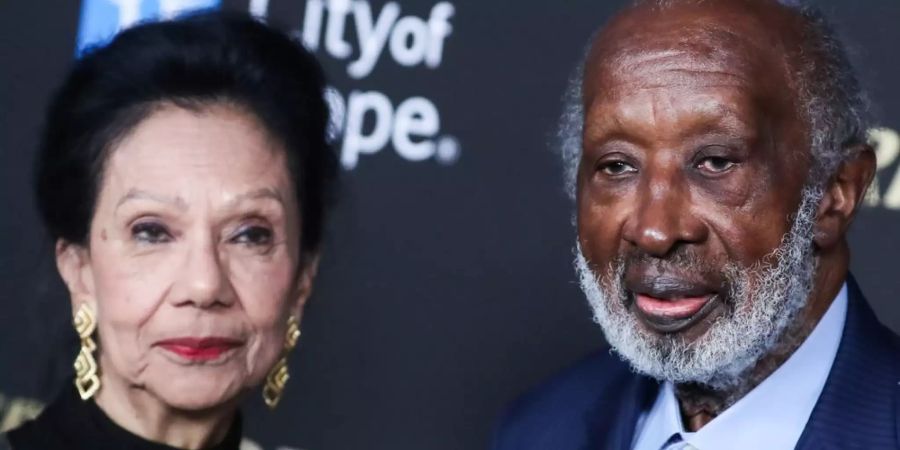 Jacqueline und Clarence Avant bei einem gemeinsamen Auftritt.