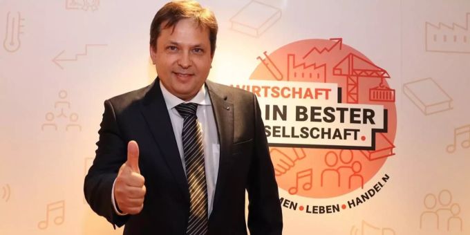 «Grundsätzlich denke ich, dass alle Parteien aus ihrer Sichtweise nur das Beste für Reinach und deren Bevölkerung wollen», sagt Csaba Zvekan, Präsident SVP Reinach. Csaba Zvekan SVP Reinach
