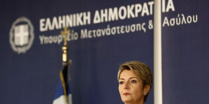 Justizministerin Karin Keller-Sutter sprach auf ihrer Balkan- und Griechenland-Reise mit mehreren ausländischen Ministern über Migrations- und Flüchtlingsfragen. Karin Keller-Sutter