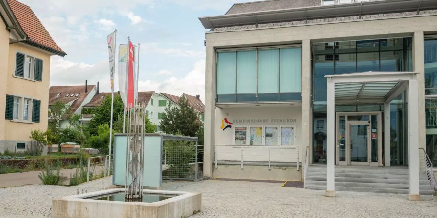 Das Gemeindehaus Eschlikon im Bezirk Münchwilen.