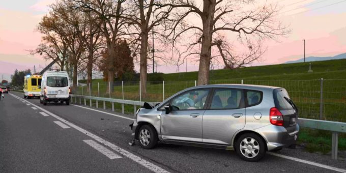 Es entstand Sachschaden von über 10'000 Franken. Unfall