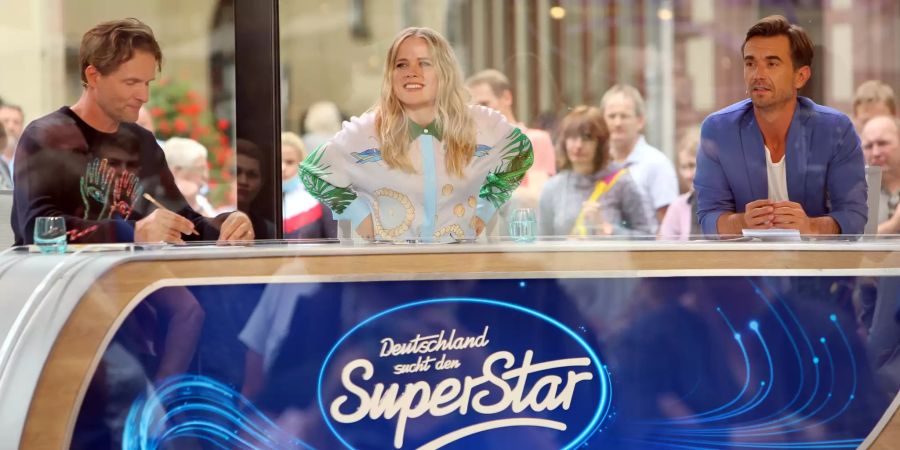 Toby Gad (l-r), Ilse DeLange, Sängerin, und Schlagerstar Florian Silbereisen, die neue Jury der RTL-Castingshow «Deutschland sucht den Superstar» (DSDS).