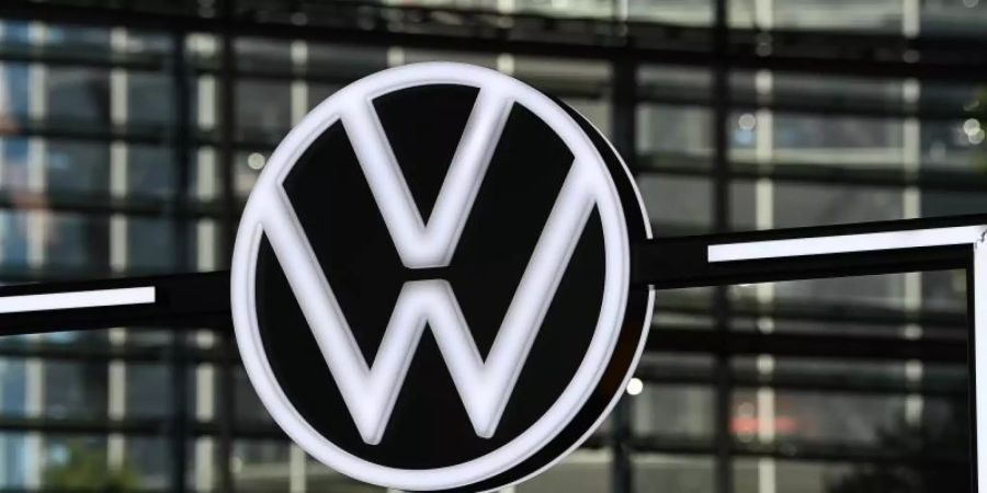 Die Frage nach Schadenersatz-Ansprüchen gegen VW im Abgasbetrug, soll 2022 beantwortet werden. Foto: Swen Pförtner/dpa/Archivbild
