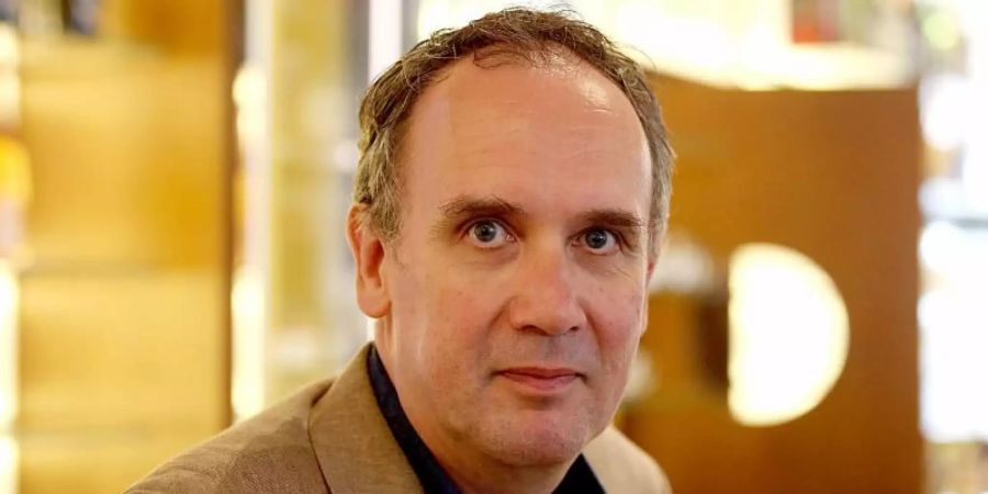 Volker Kutscher legt mit einem neuen Krimi nach. Foto: Oliver Berg/dpa