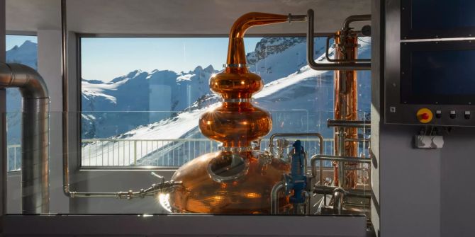 Whisky-Destillerie auf dem Corvatsch