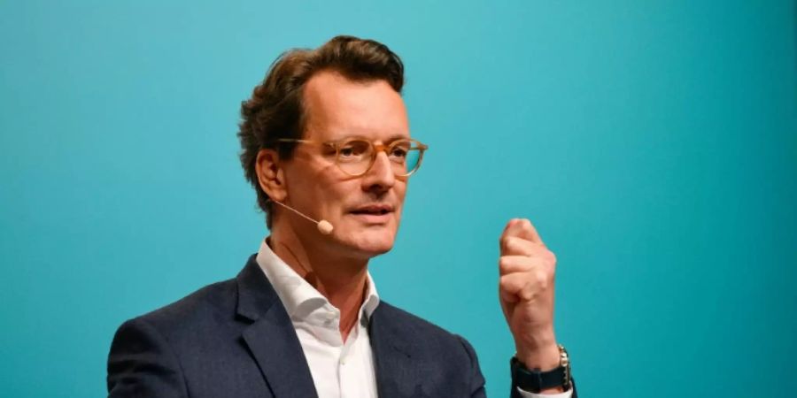 Wüst erneuert Forderung nach Bund-Länder-Gipfel «am besten noch in dieser Woche»
