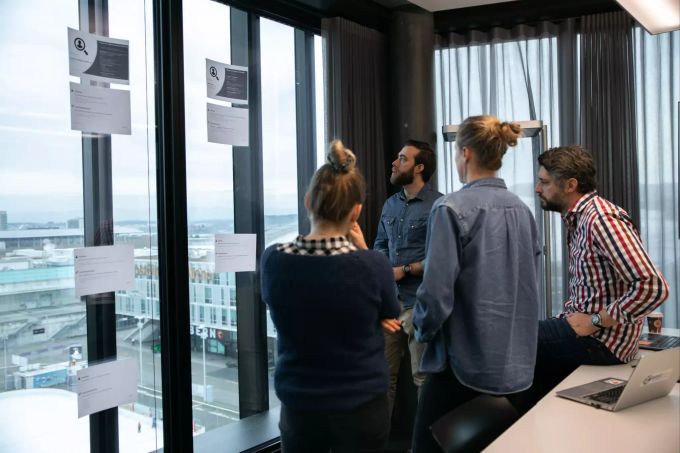 Neben tilbago sicher die berühmteste Success-Story aus der Innovationsecke von PostFinance ist TWINT. Das bargeldlose Smartphone-Zahlungssystem wurde nämlich von PostFinance als Start-up gegründet. VNTR