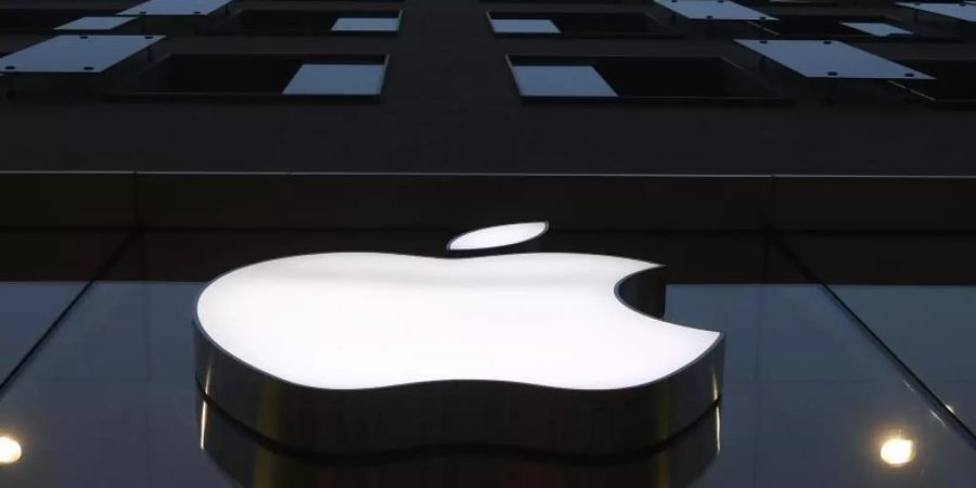 Apple sieht die Integrität der App-Store-Plattform bedroht. Foto: Matthias Schrader/AP/dpa