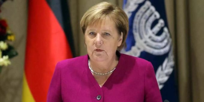 Kanzlerin Angela Merkel will am Sonntag unter anderem den israelischen Ministerpräsidenten Naftali Bennett, Präsident Izchak Herzog und Aussenminister Jair Lapid zu Gesprächen treffen. (Archivbild). Foto: Ilia Yefimovich/dpa Kanzlerin Angela Merkel will am Sonntag unter anderem den israelischen Ministerpräsidenten Naftali Bennett, Präsident Izchak Herzog und Aussenminister Jair Lapid zu Gesprächen treffen. (Archivbild). Foto: Ilia Yefimovich/dpa