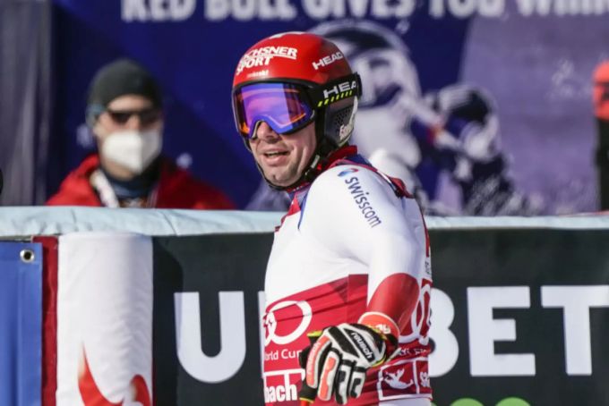 Beat Feuz und seine Kollegen müssen mindestens bis Samstagabend auf das erste Speed-Rennen des Winters warten. Beat Feuz