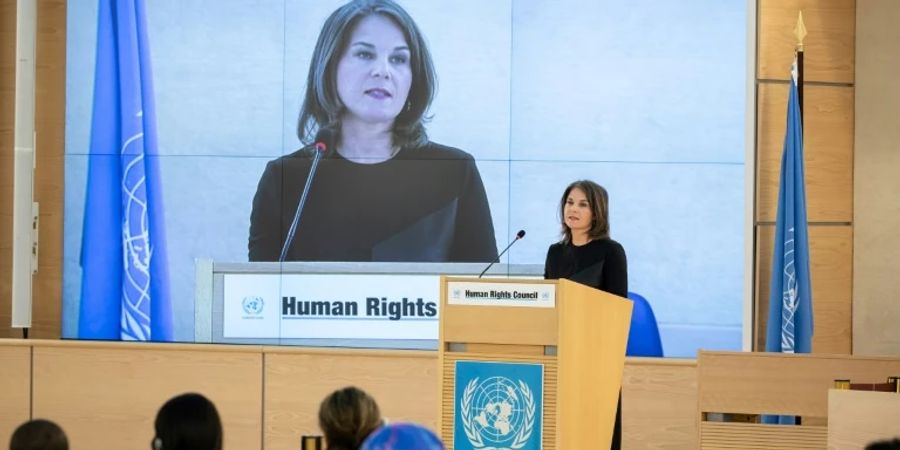 Annalena Baerbock bei ihrer Rede in Genf