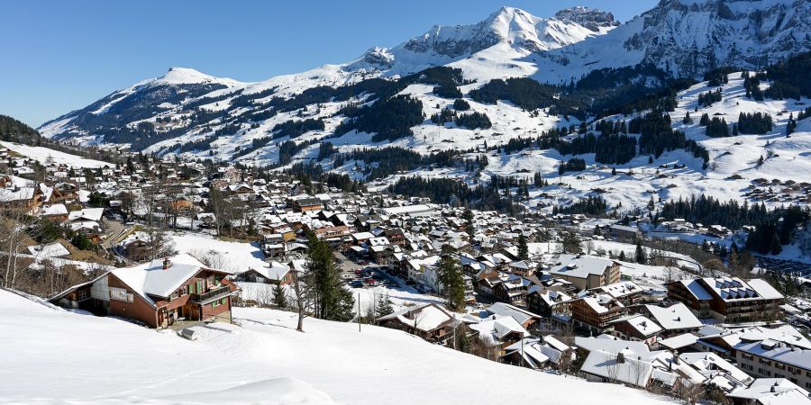 Blick auf Adelboden. - Region Frutigen-Adelboden