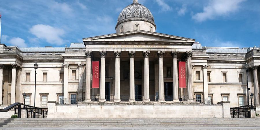 ARCHIV - Die National Portrait Gallery in der Nähe des Trafalgar Square in London. Foto: Aaron Chown/PA/dpa