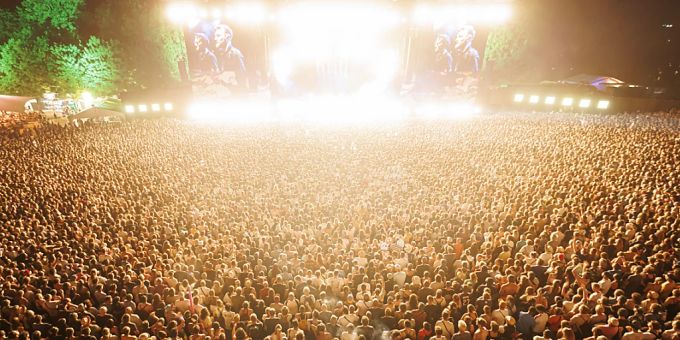 Die 46. Ausgabe des Paléo Festvals (18.-23.7) hält schon jetzt einen Rekord: Sämtliche Tickets waren am Mittwoch innerhalb von 41 Minuten ausverkauft. (Archivbild) Die 46. Ausgabe des Paléo Festvals (18.-23.7) hält schon jetzt einen Rekord: Sämtliche Tickets waren am Mittwoch innerhalb von 41 Minuten ausverkauft. (Archivbild)