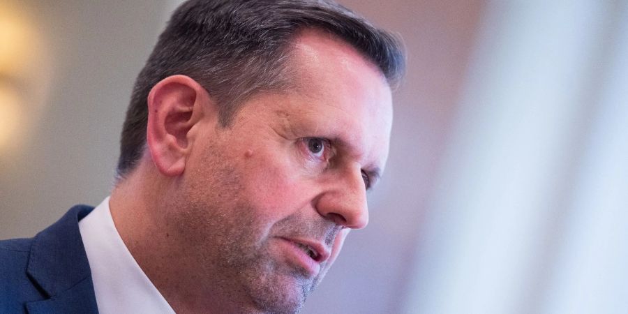 Olaf Lies (SPD), Verkehrsminister von Niedersachsen, bei der Verkehrsministerkonferenz in Aachen.