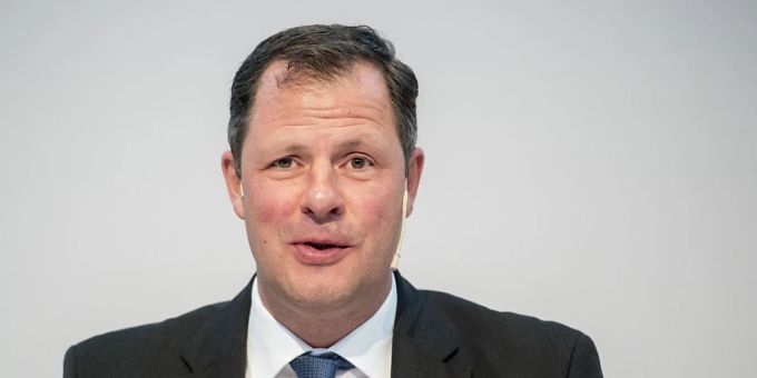 Der ehemalige Schindler-Chef Thomas Oetterli übernimmt Mitte März die operative Leitung bei Rieter. (Archivbild) rieter