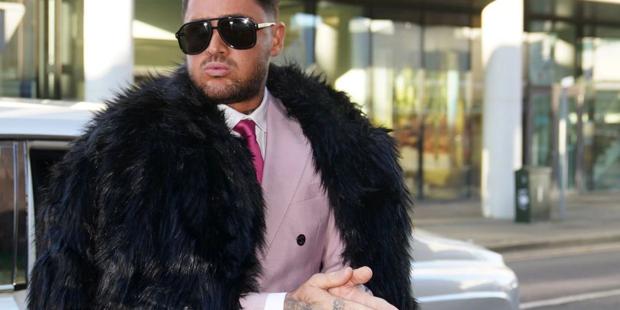 Der Reality-TV-Star Stephen Bear trifft vor dem Chelmsford Crown Court in Essex, Grossbritannien ein.