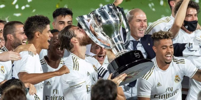 Real Madrid gewinnt den 34. Meistertitel. Real Madrid