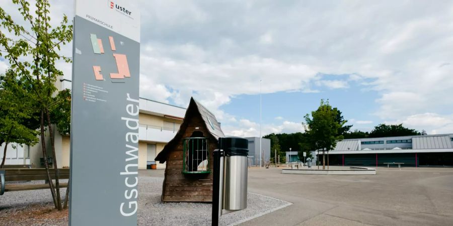 Die Primarschule Gschwader in Uster.