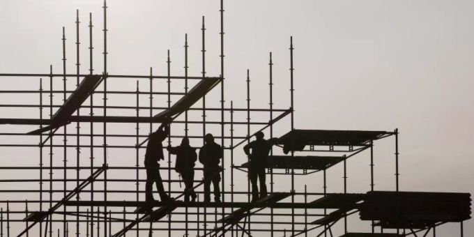 Die Bundesregierung will der rezessionsgeplagten Wirtschaft in der Corona-Krise mit einem milliardenschweren Konjunkturprogramm auf die Beine helfen - doch die Details sind umstritten. Foto: Christian Charisius/dpa Die Bundesregierung will der rezessionsgeplagten Wirtschaft in der Corona-Krise mit einem milliardenschweren Konjunkturprogramm auf die Beine helfen - doch die Details sind umstritten. Foto: Christian Charisius/dpa