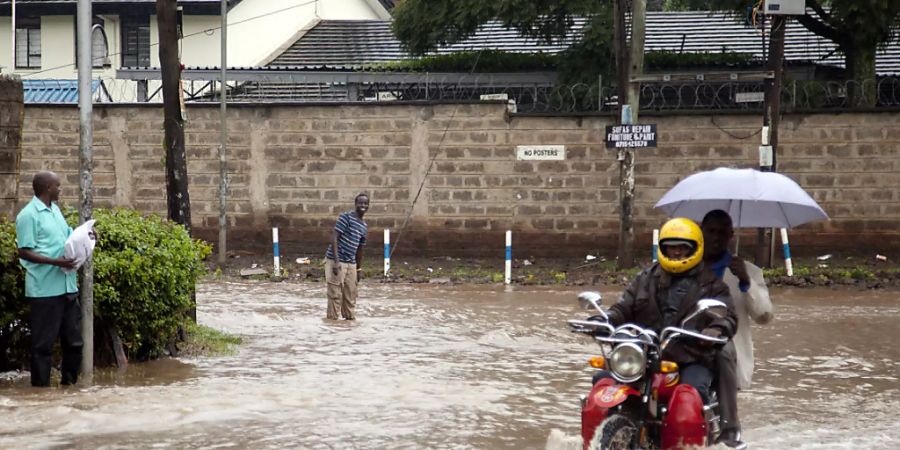 Überflutete Strasse in Kenias Hauptstadt Nairobi. (Archivbild)