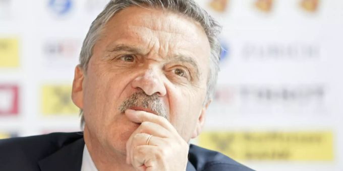 René Fasel sieht eine Verschiebung der WM in der Schweiz als möglich. rené fasel