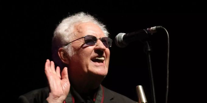 Der US-Saxofonist Lee Konitz gestikuliert nach der Verleihung des Donostiako Jazzaldia 2013-Award während des Jazzfestivals von San Sebastian. US-Jazzsaxofonist Lee Konitz gestorben