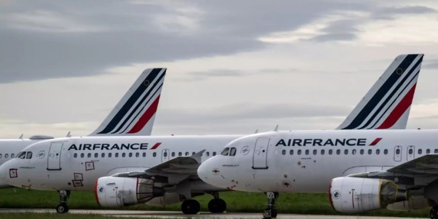 Am Boden: Geparkte Air-France Maschinen in Paris