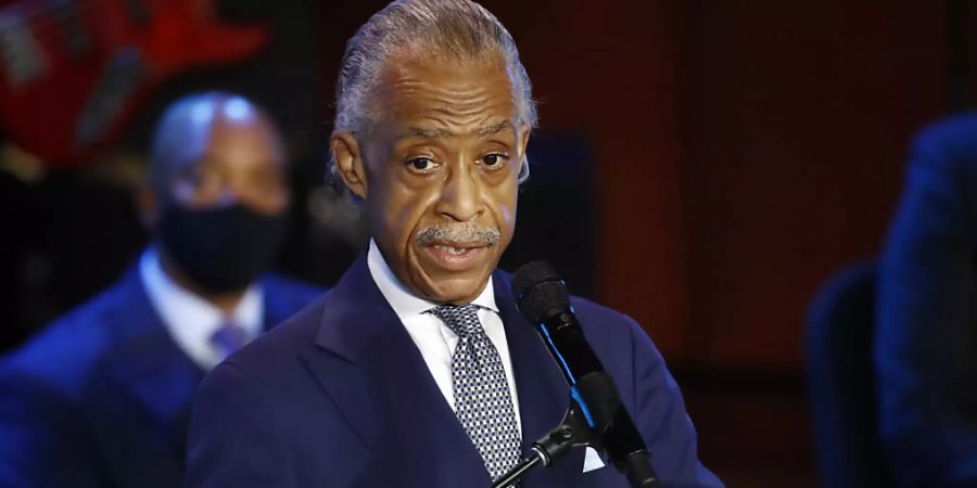 Bürgerrechtler Al Sharpton bei der Gedenkfeier für George Floyd an der North Central University in Minneapolis. Foto: Julio Cortez/AP/dpa