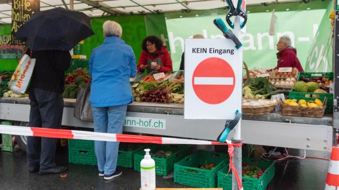 Einbahnbetrieb zur Sicherheit der Kunden.