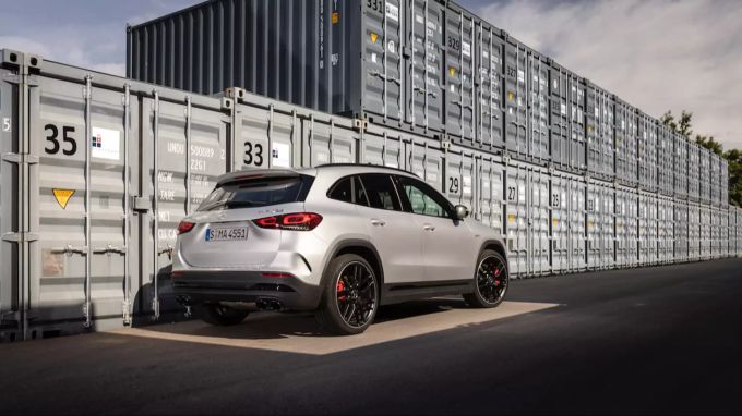 Dank 421PS sehen ihn die meisten nur von hinten Mercedes-AMG GLA 45 S