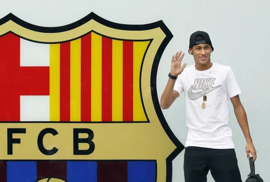 Neymar wird 2013 beim FC Barcelona vorgestellt.