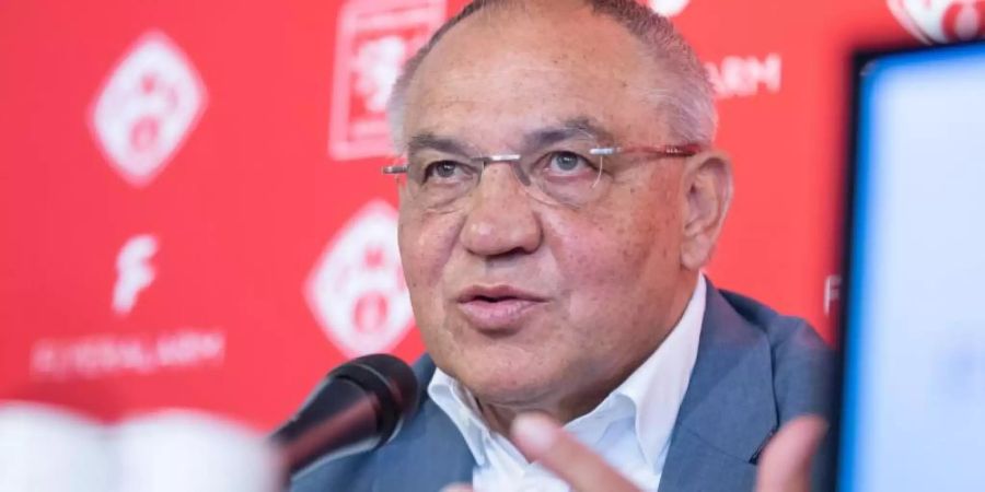 Felix Magath vom Drittligisten Würzburger Kickers kritisiert den DFB. Foto: Daniel Karmann/dpa