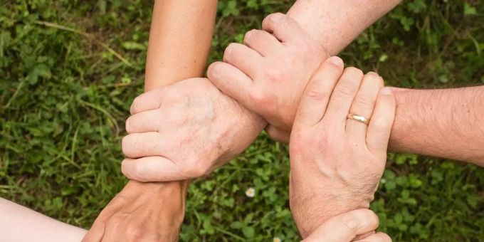 Spenden können aufgrund von verschiedenen Motiven erfolgen. Spenden