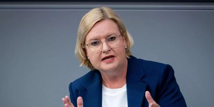 Wehrbeauftragte Högl hatte die Aussetzung der Wehrpflicht im Jahr 2011 als einen «Riesenfehler» bezeichnet. Foto: Kay Nietfeld/dpa