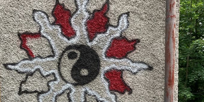 Sachbeschädigungen - 19-jähriger Sprayer im Klöntal festgenommen