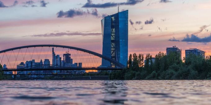 Die Europäische Zentralbank in Frankfurt. ezb