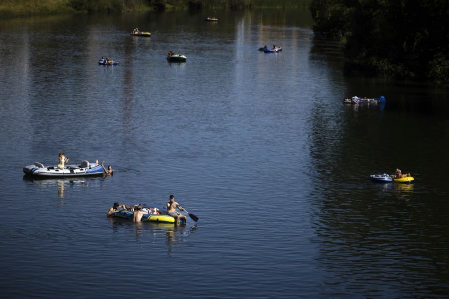 Händler von Schwimmwesten haben seit der Einführung der Regelung 2020 einen Anstieg bei den Verkaufszahlen verzeichnet. (Symbolbild)