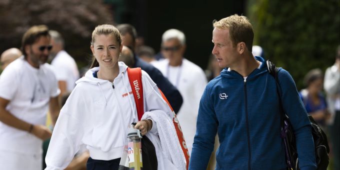 Nach Paris schafft Simona Waltert auch in Wimbledon den Einzug in die 1. Runde. Simona Waltert Wimbledon